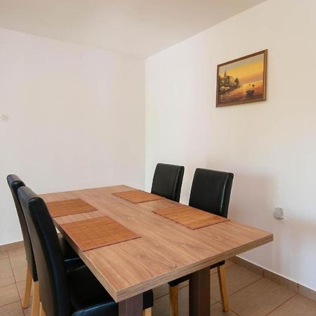 אורביץ Apartments Ljiljana מראה חיצוני תמונה