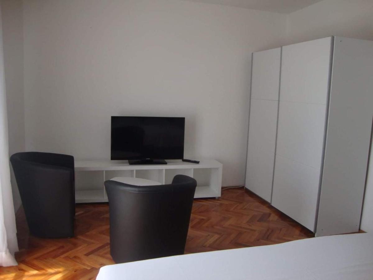 אורביץ Apartments Ljiljana מראה חיצוני תמונה