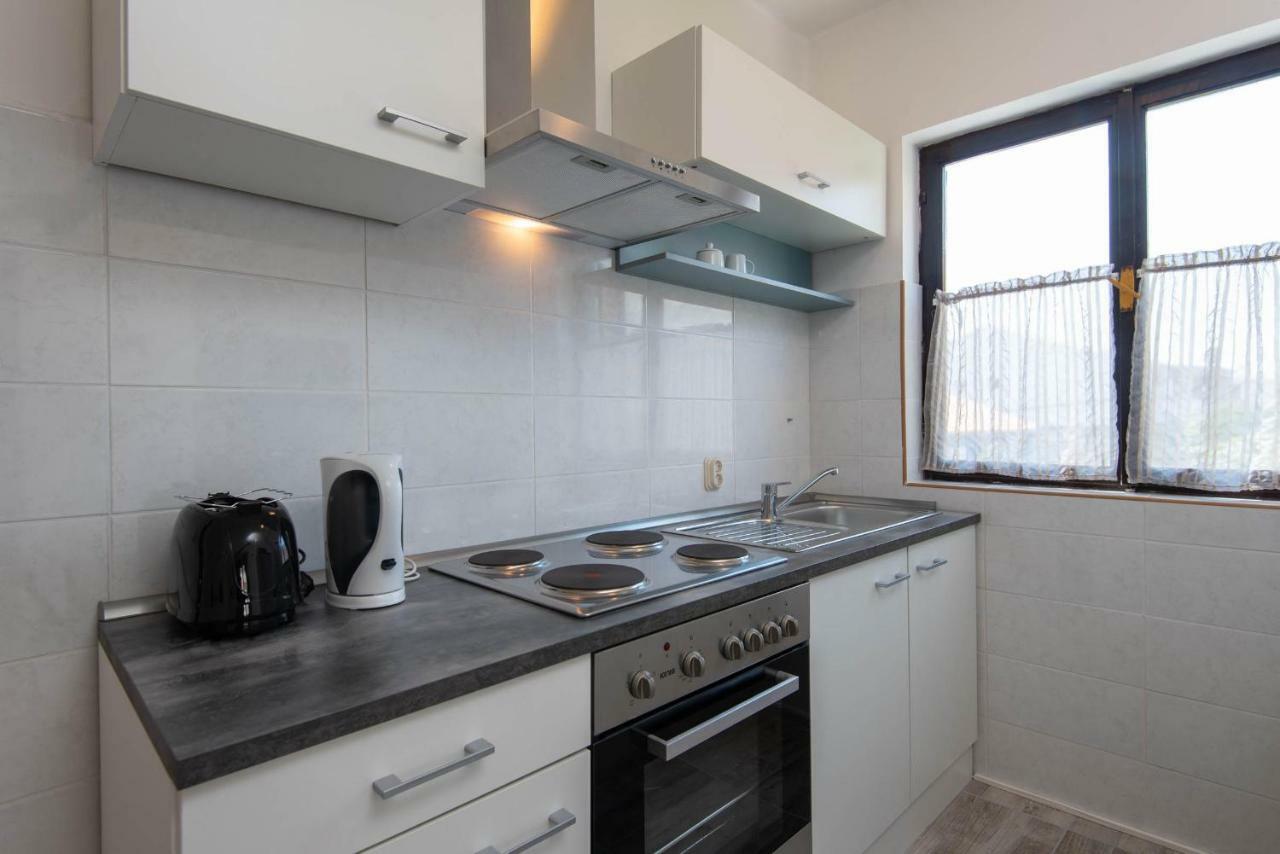 אורביץ Apartments Ljiljana מראה חיצוני תמונה