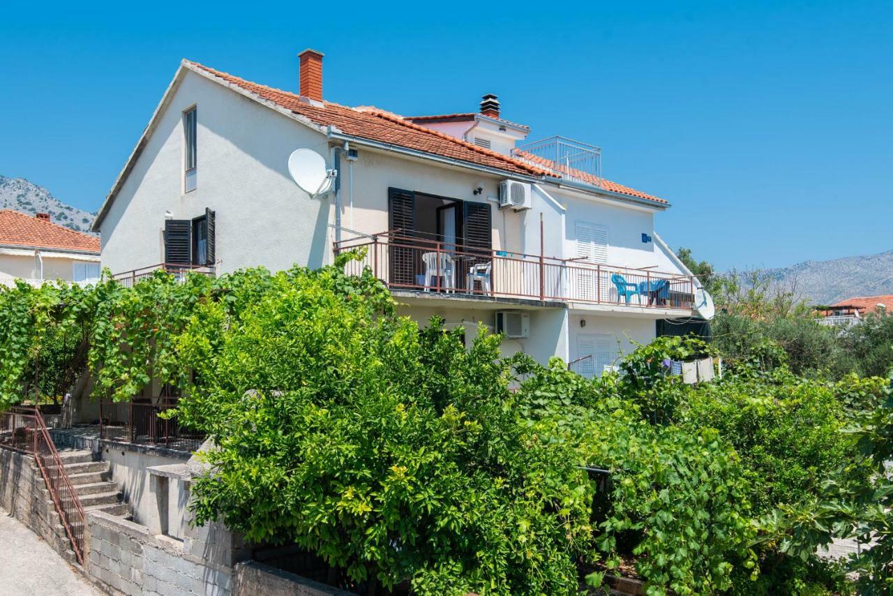 אורביץ Apartments Ljiljana מראה חיצוני תמונה